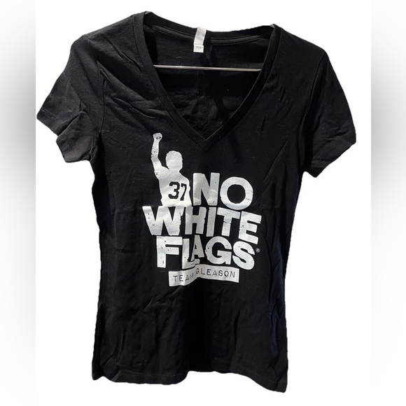 team Gleason Pearl Jam No White Flags Black V-Neck Women's Top L  NEW - Picture 1 of 3